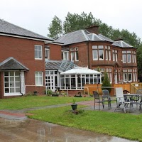 Hogganfield Loch Care Home 437874 Image 1